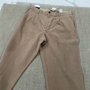 mens banana republic  relax tapered fit Air force Khaki color .